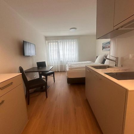 Swiss Star Zurich Airport - Self Check-In Apartment Kloten Exterior photo